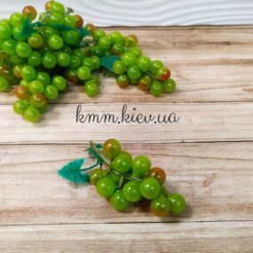 Виноград зеленый декоративный