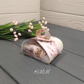 Коробка бонбоньерка мини Цветы