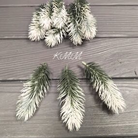 Добавка насадка Ветка ели Бело-зеленая