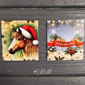 Открытка Конь в шапке Happy New Year