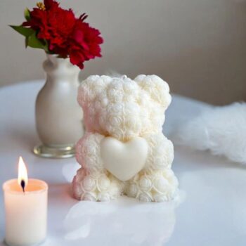 Мишка в розочках с сердцем